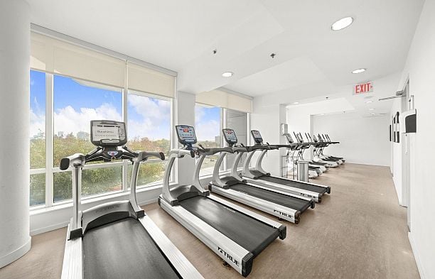 1808 8555 Granville Street S.W. Marine