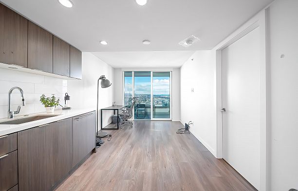 2605 8189 Cambie Street Marpole