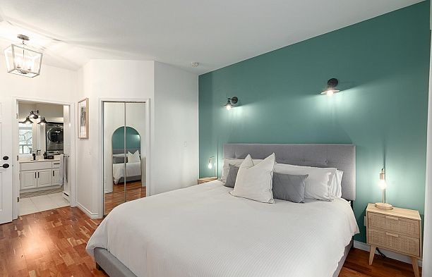 PH2 2577 Willow Street Fairview VW