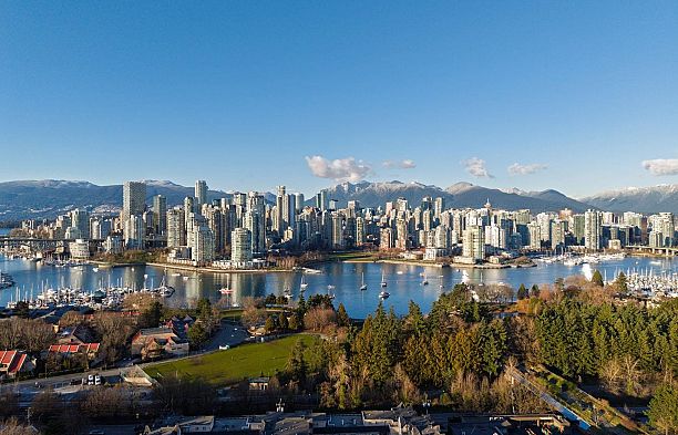 967 W 8th Avenue Fairview VW