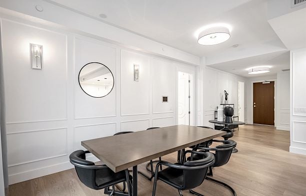 204 1009 Laurier Avenue Shaughnessy