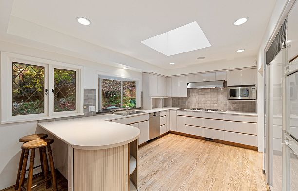 3535 W 47th Avenue Southlands