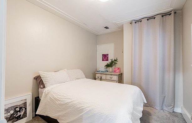 967 W 8th Avenue Fairview VW