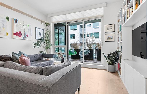 313 77 Walter Hardwick Avenue False Creek