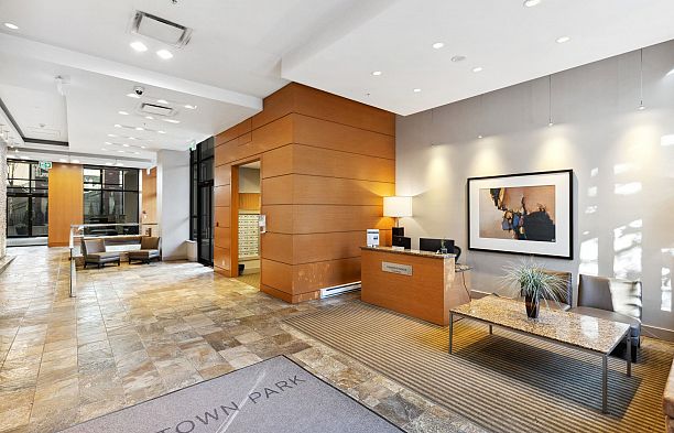 502 977 Mainland Street Yaletown