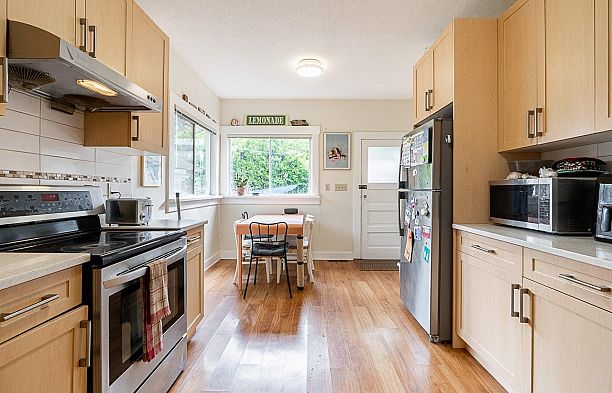 4534 W 5th Avenue Point Grey