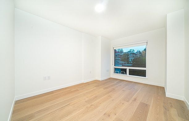 107 5212 Cambie Street Cambie