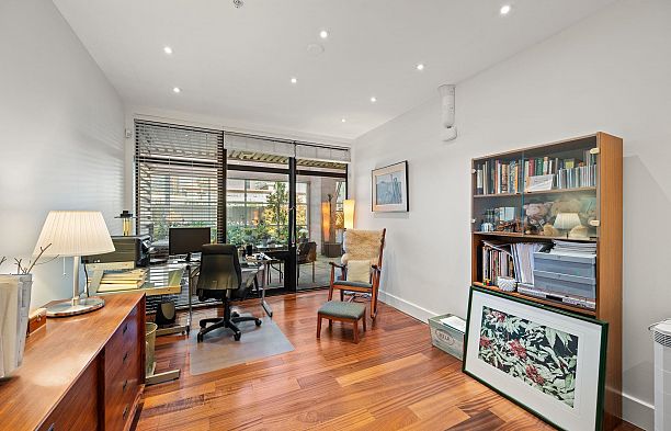 202 1750 W 2nd Avenue False Creek