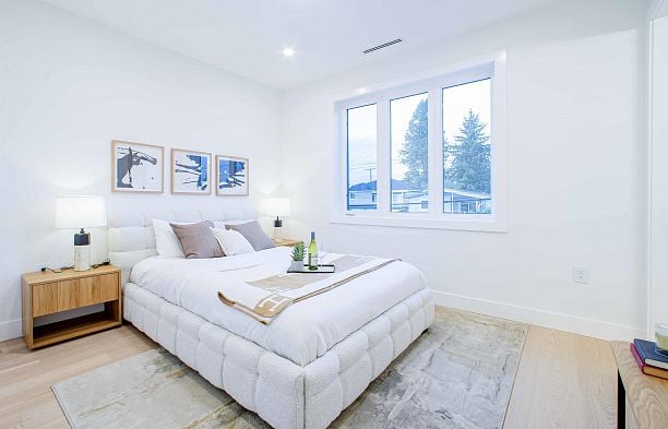 2 2785 W 21 Avenue Arbutus