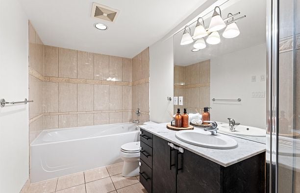 306 1328 W Pender Street Coal Harbour