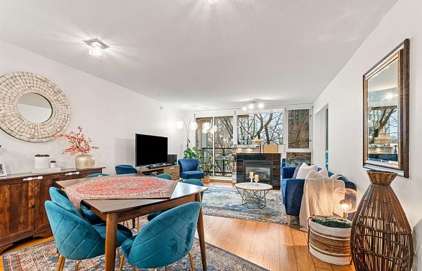 306 1328 W Pender Street Coal Harbour