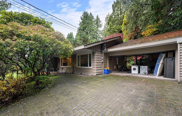 3535 W 47th Avenue Southlands