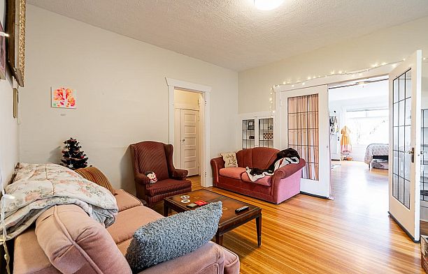 4534 W 5th Avenue Point Grey