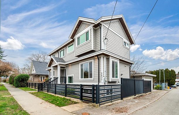 5828 Quebec Street Main