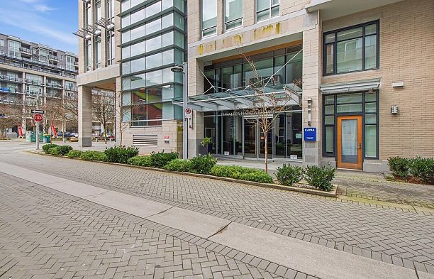 313 77 Walter Hardwick Avenue False Creek