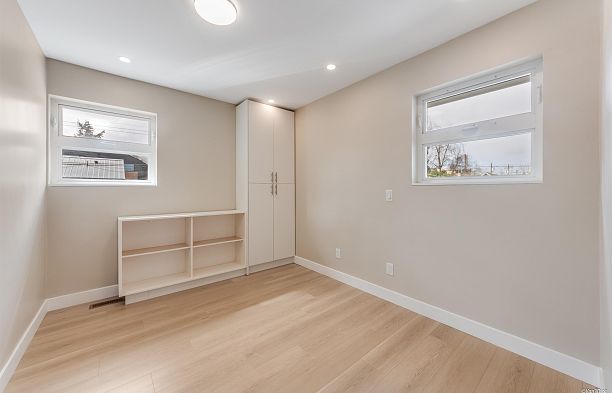 3249 Sophia Street Main