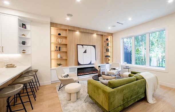 1 2785 W 21 Avenue Arbutus