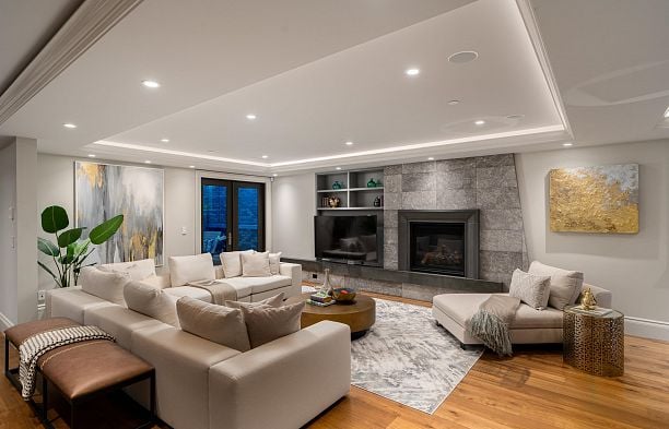 5989 Churchill Street South Granville