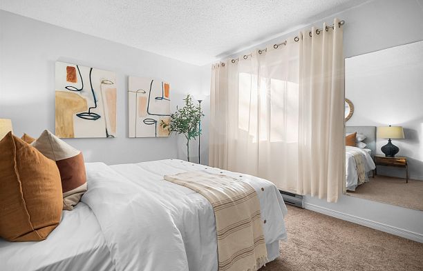 313 975 E Broadway Mount Pleasant VE