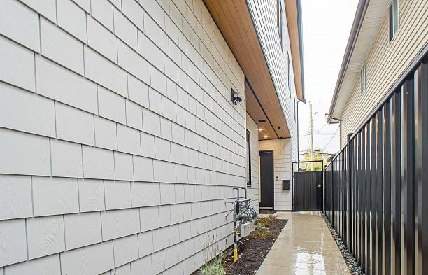 2 2785 W 21 Avenue Arbutus