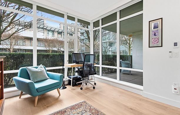 313 77 Walter Hardwick Avenue False Creek