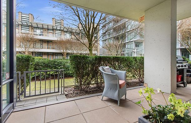 313 77 Walter Hardwick Avenue False Creek