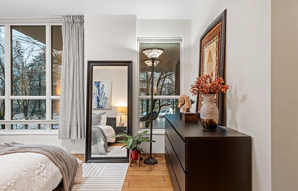 306 1328 W Pender Street Coal Harbour