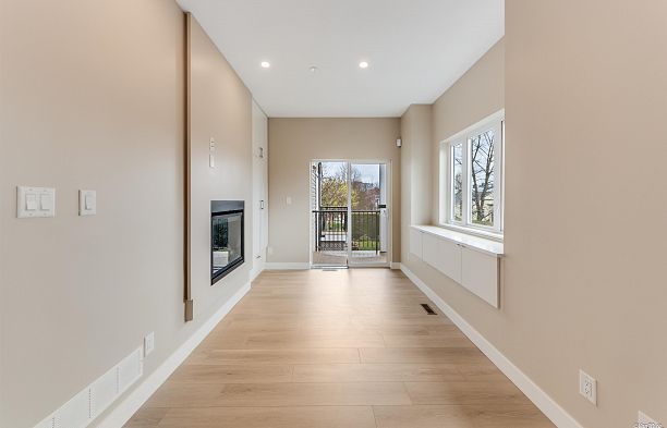 3249 Sophia Street Main