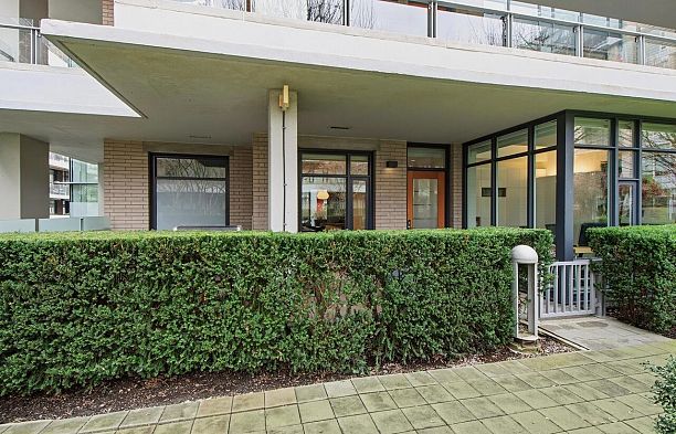 313 77 Walter Hardwick Avenue False Creek