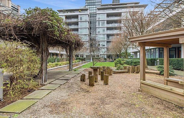 313 77 Walter Hardwick Avenue False Creek