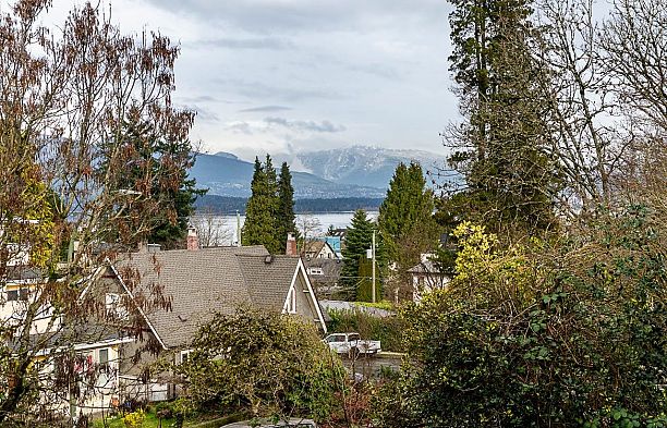 4534 W 5th Avenue Point Grey