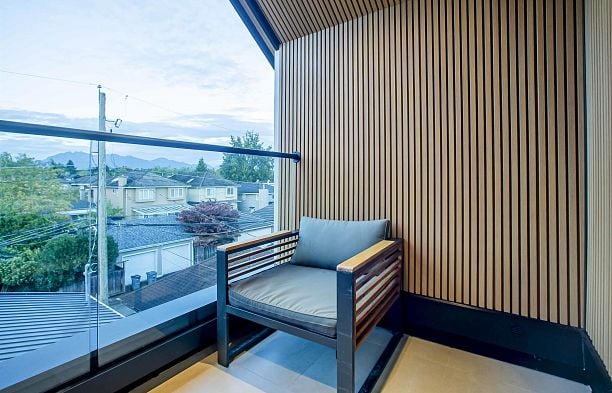 2 2785 W 21 Avenue Arbutus