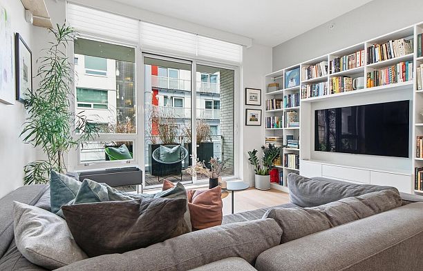 313 77 Walter Hardwick Avenue False Creek