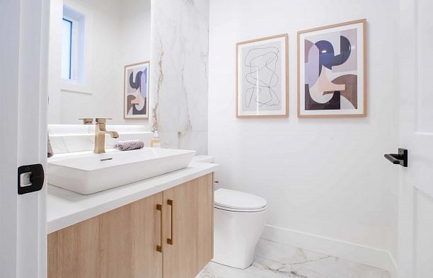 1 2785 W 21 Avenue Arbutus