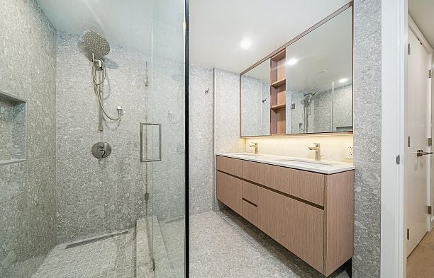 107 5212 Cambie Street Cambie