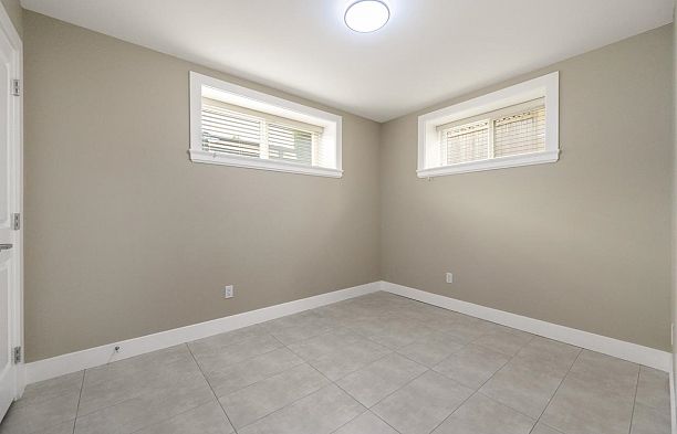 5828 Quebec Street Main