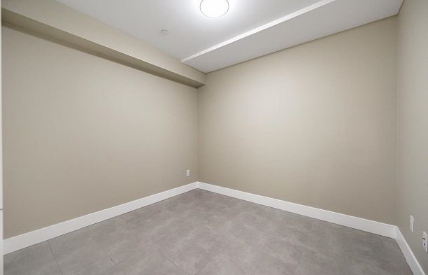 5828 Quebec Street Main