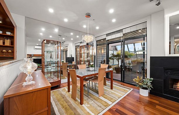 202 1750 W 2nd Avenue False Creek