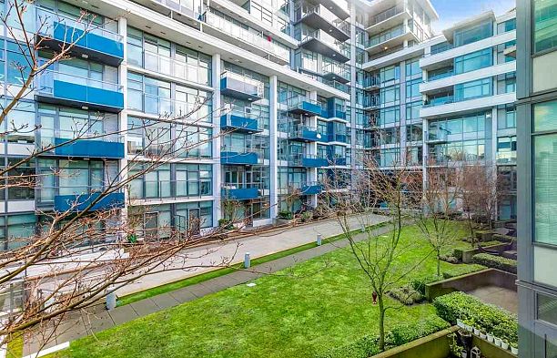 232 1777 W 7th Avenue Fairview VW