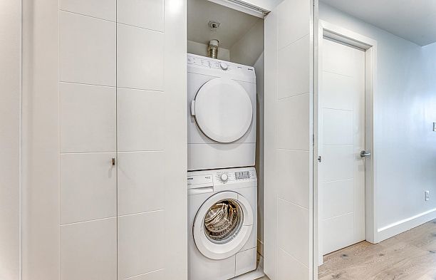 1001 588 Broughton Street Coal Harbour