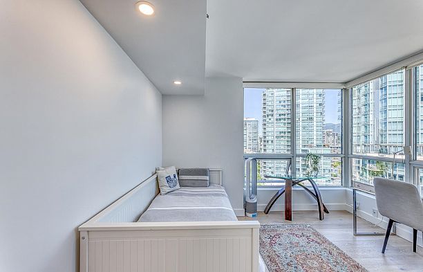 1001 588 Broughton Street Coal Harbour