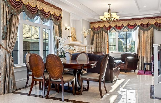 2989 W 32nd Avenue MacKenzie Heights