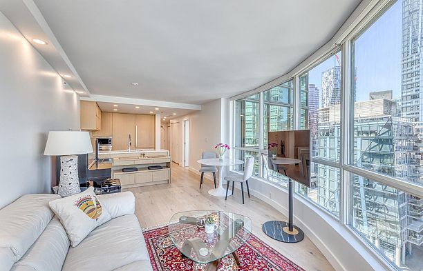 1001 588 Broughton Street Coal Harbour