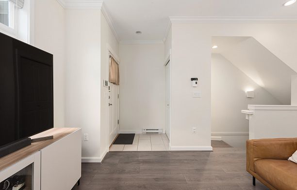 319 W 59th Avenue South Cambie