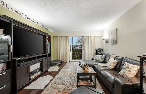 201 444 E 6th Avenue Mount Pleasant VE