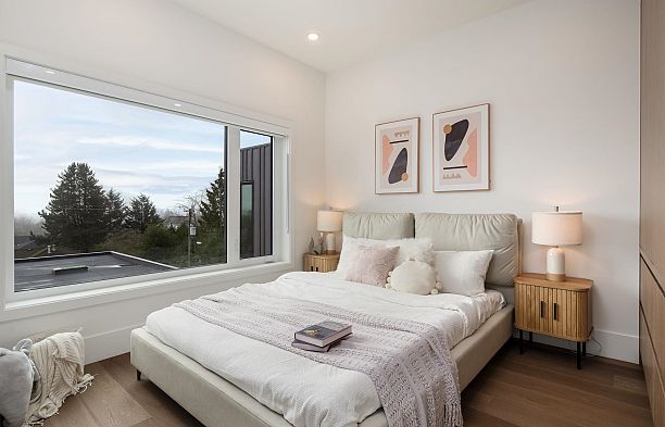 1 950 W 57th Avenue South Cambie