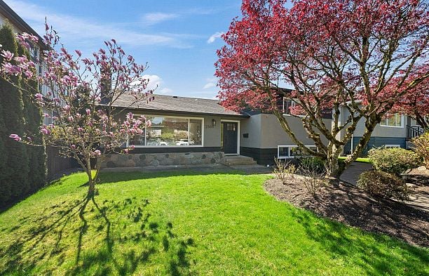 2566 Mcbain Avenue Quilchena