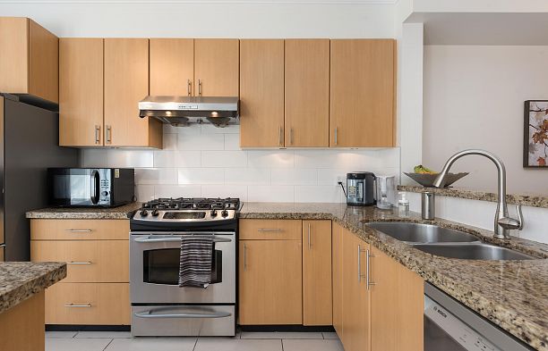 319 W 59th Avenue South Cambie