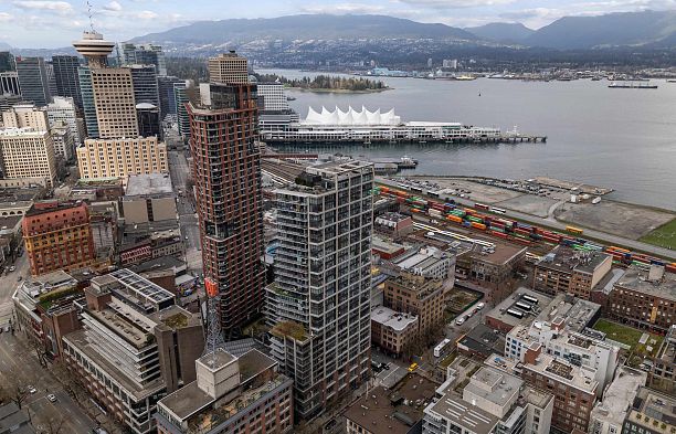 1401 108 W Cordova Street Downtown VW