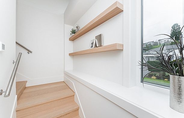 2 2837 Oliver Crescent Arbutus